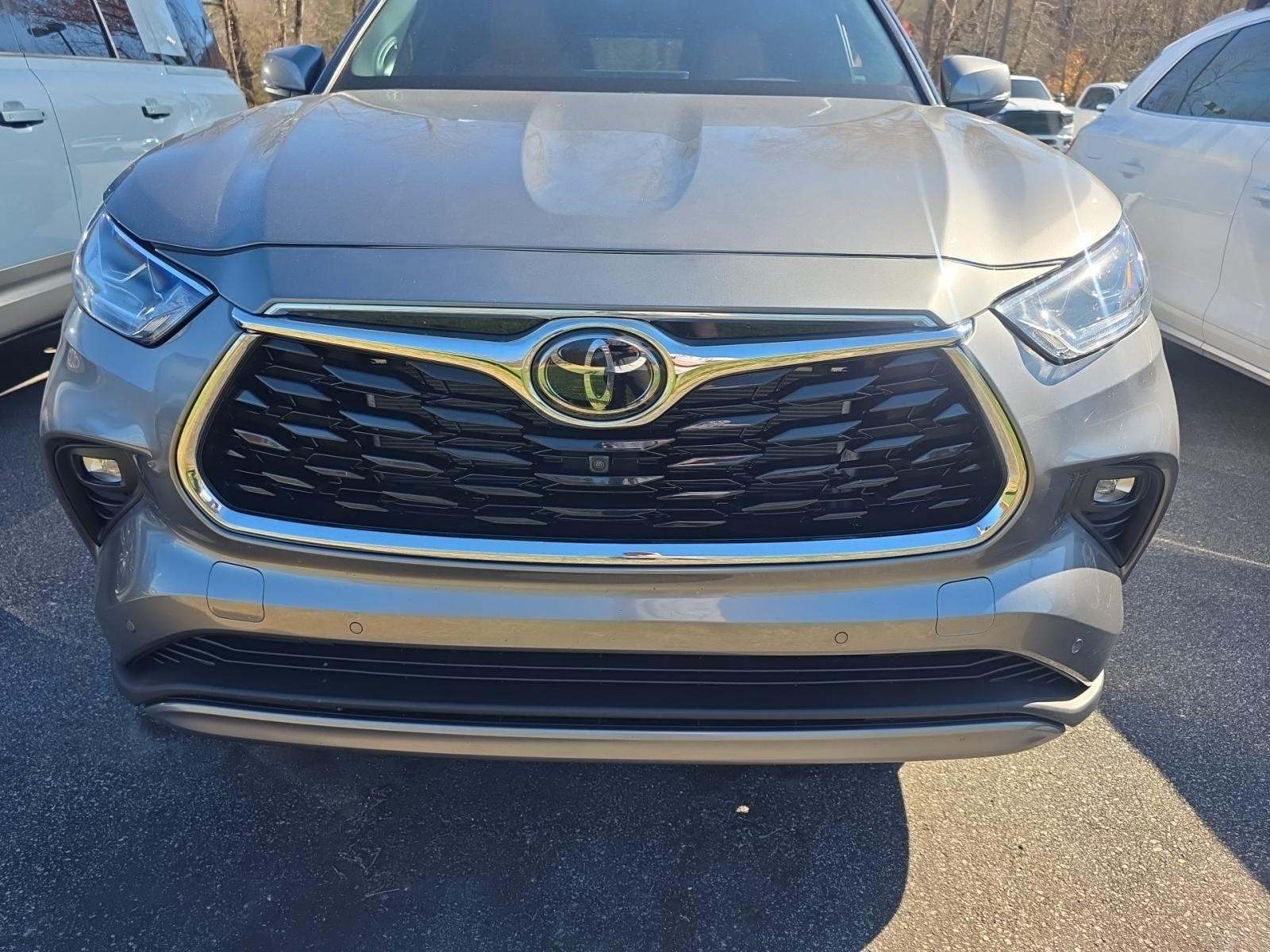 2025 Toyota Highlander Platinum AWD