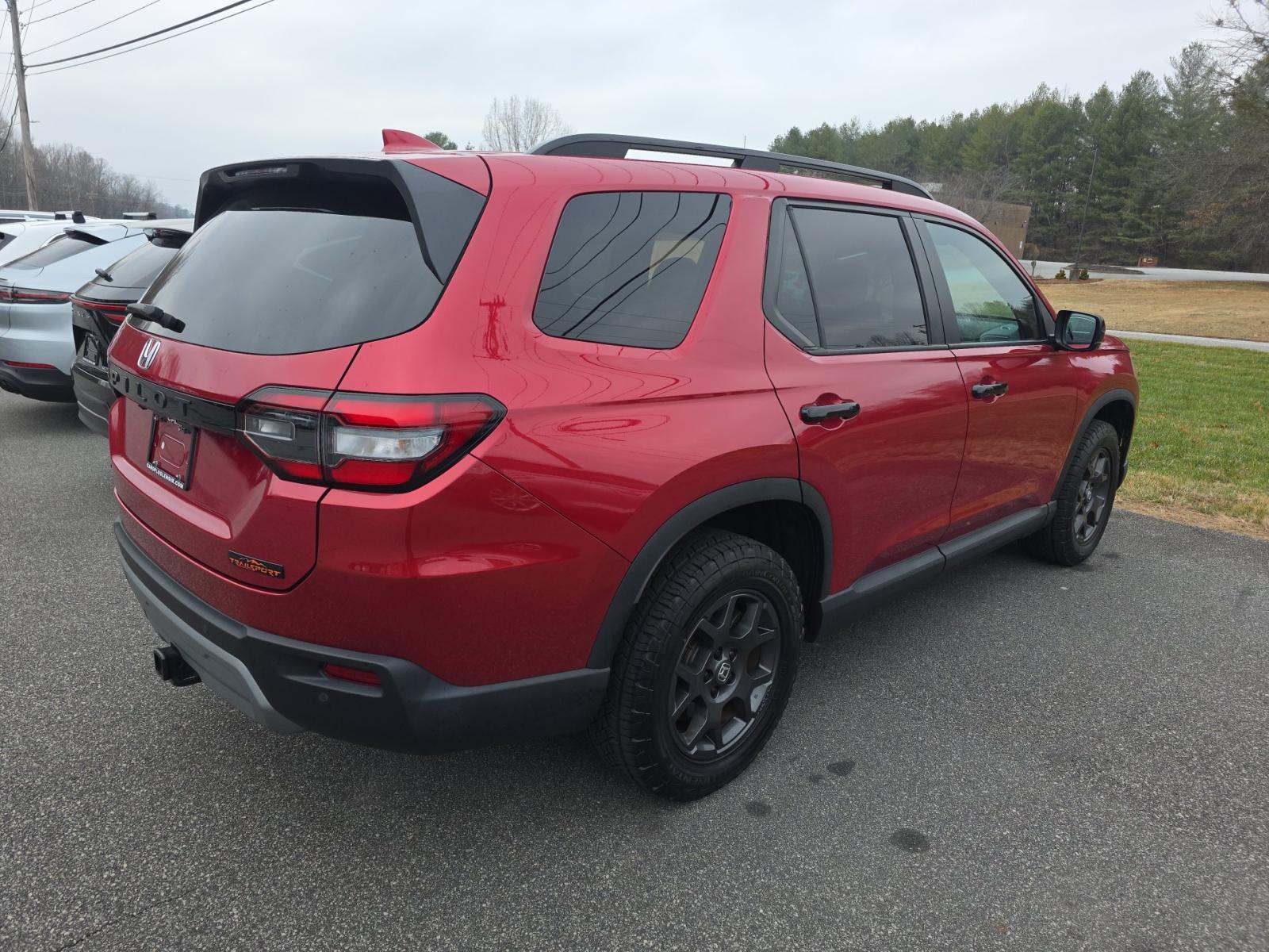 2025 Honda Pilot TrailSport AWD