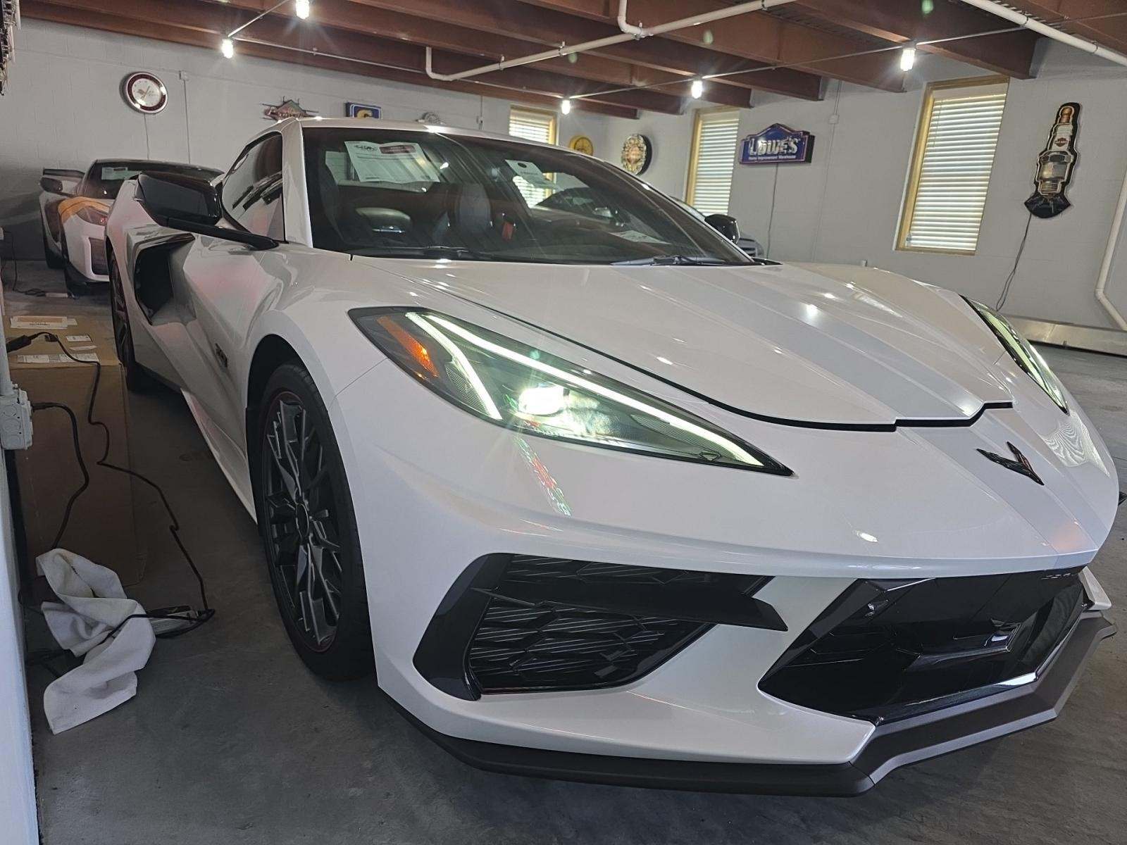 CHEVROLET CORVETTE - 4