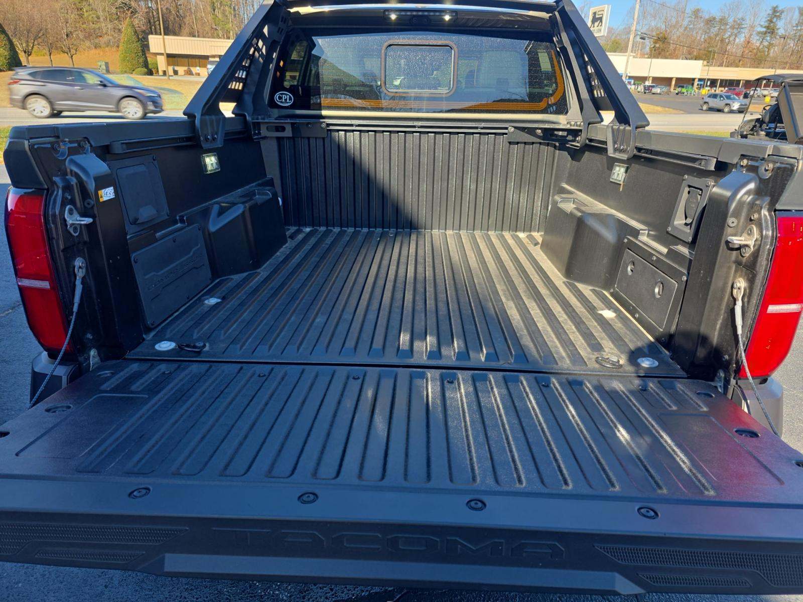 2024 Toyota Tacoma Hybrid Trailhunter AWD