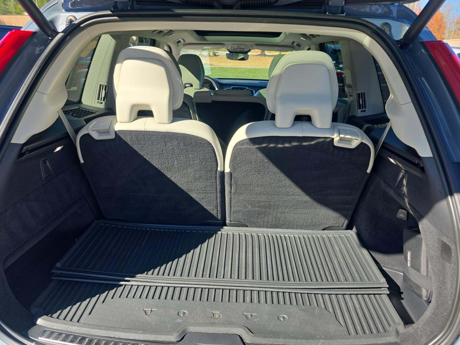 2023 Volvo XC90 B5 Core AWD