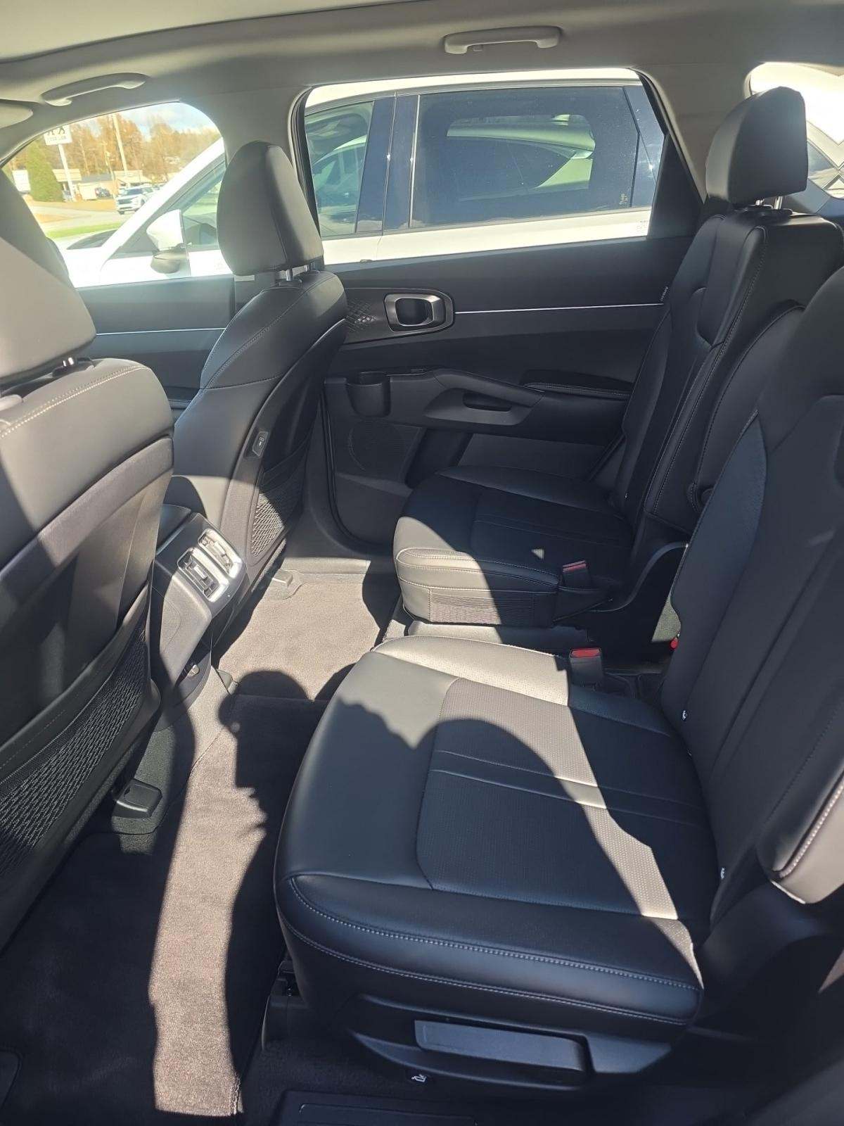 2024 Kia Sorento EX FWD