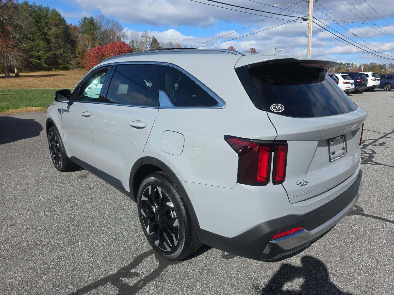 2024 Kia Sorento EX FWD