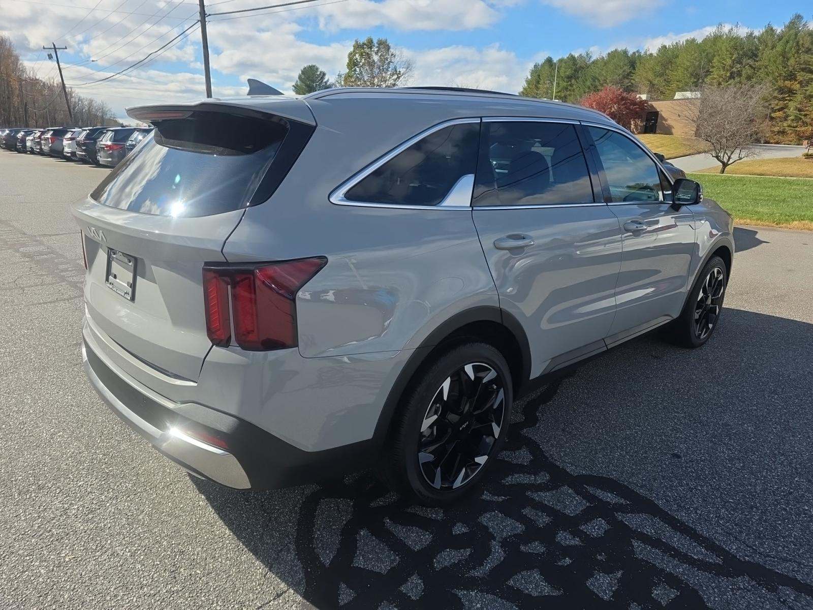 2024 Kia Sorento EX FWD