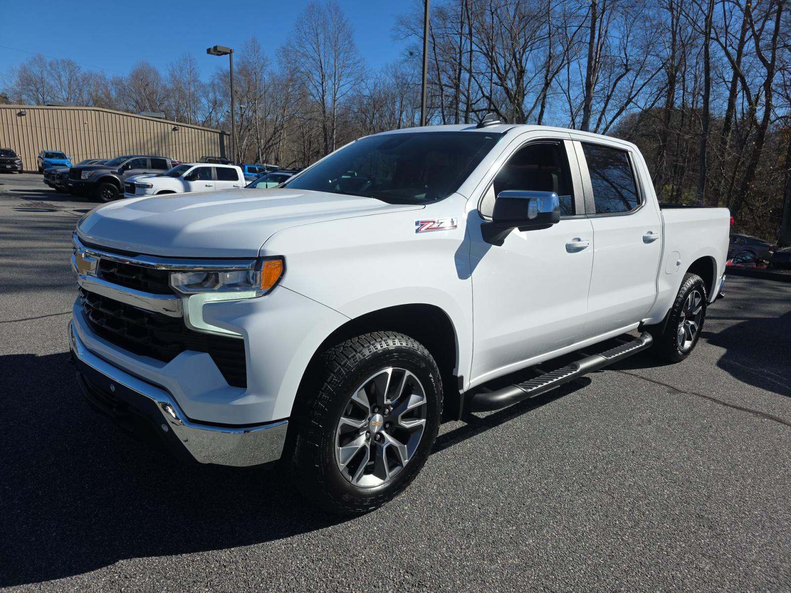 2025 Chevrolet Silverado 1500 LT AWD