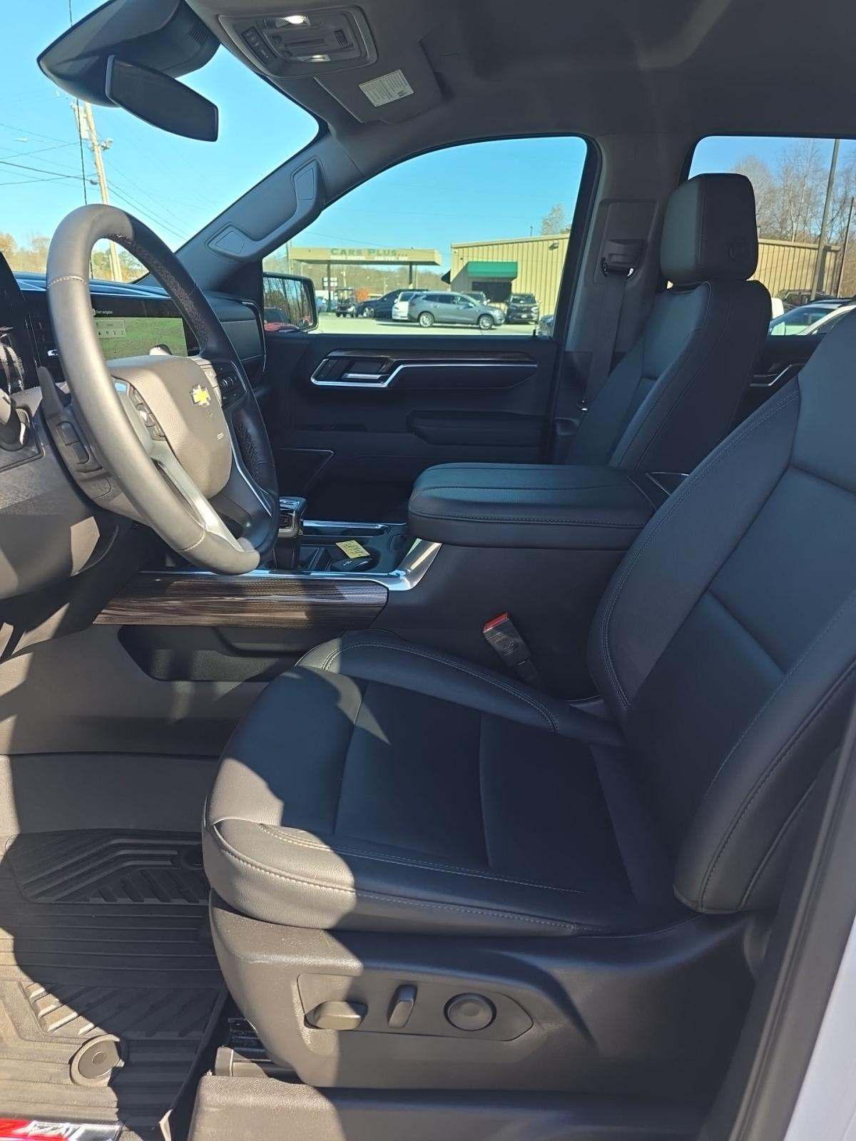 2025 Chevrolet Silverado 1500 LT AWD