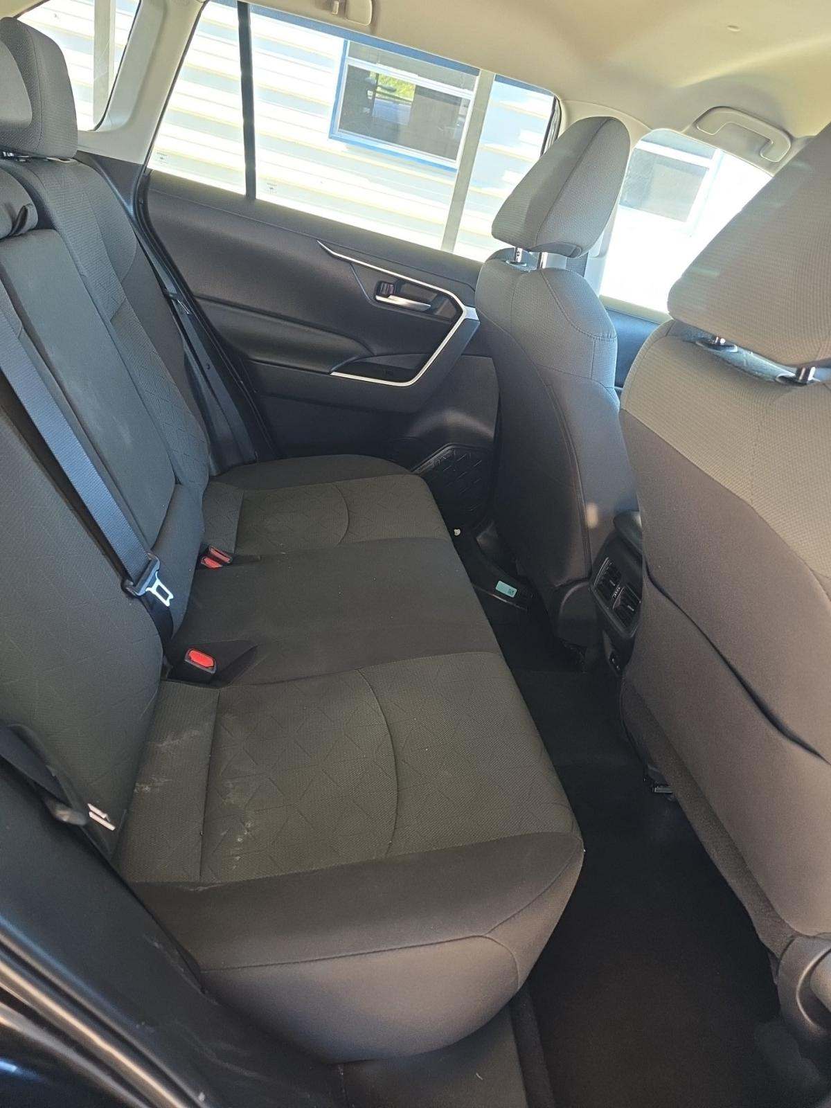 2023 Toyota RAV4 XLE FWD