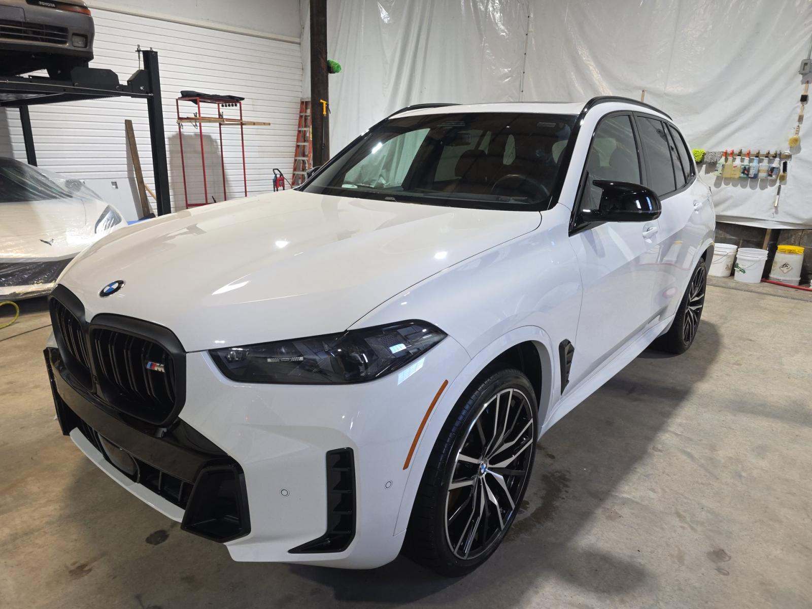 2025 BMW X5 Sports Activity Vehicle M60i xDrive