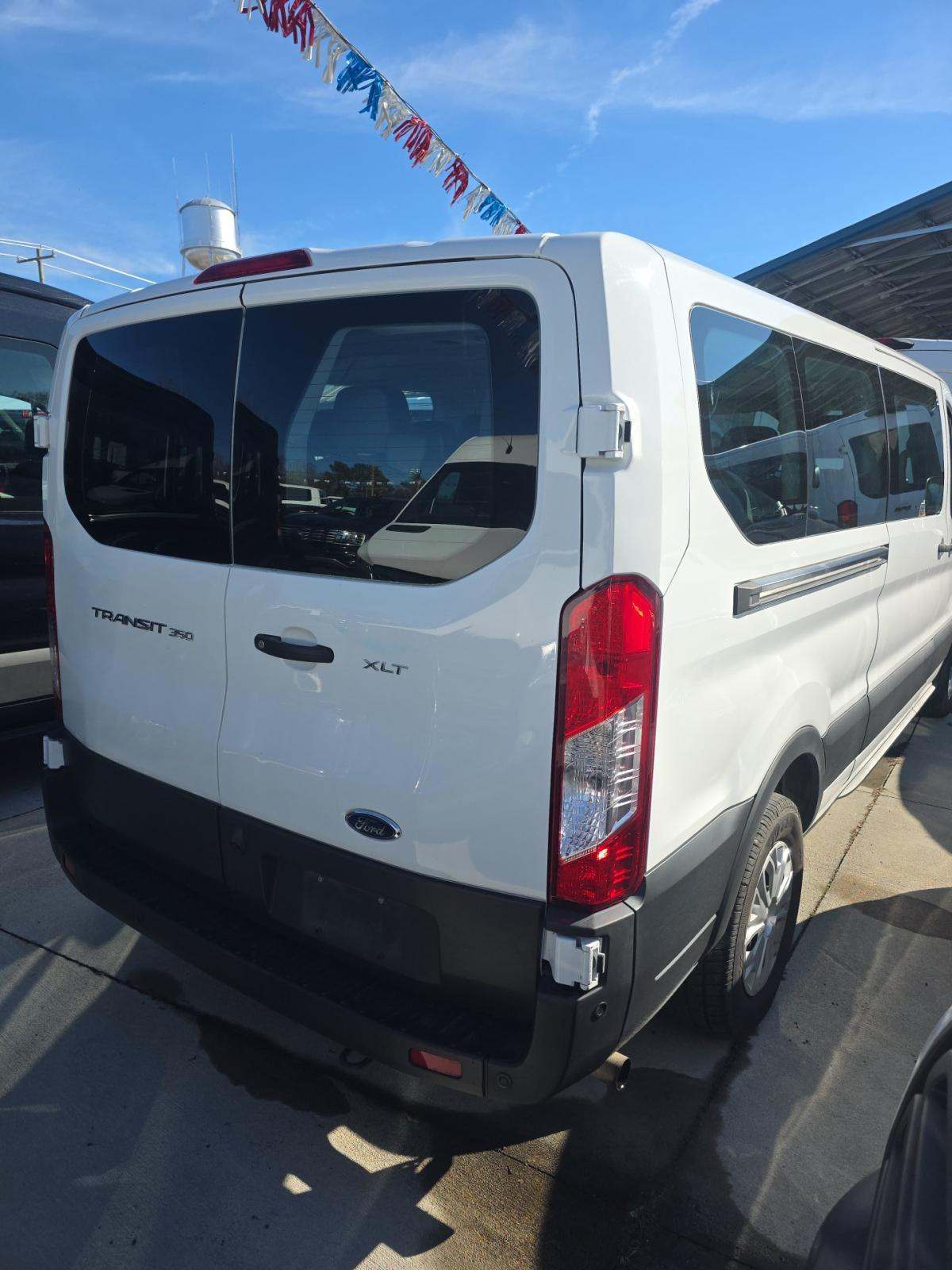 FORD TRANSIT 350 - 3