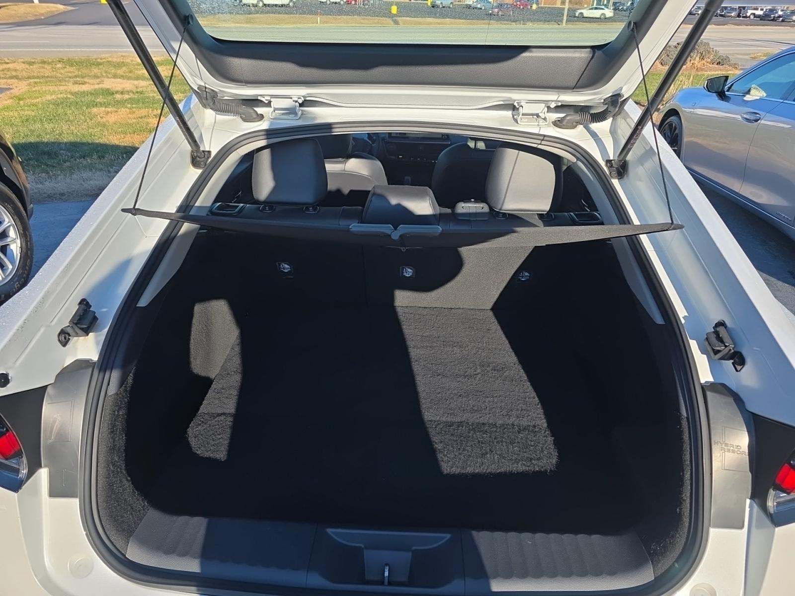 2023 Toyota Prius XLE FWD