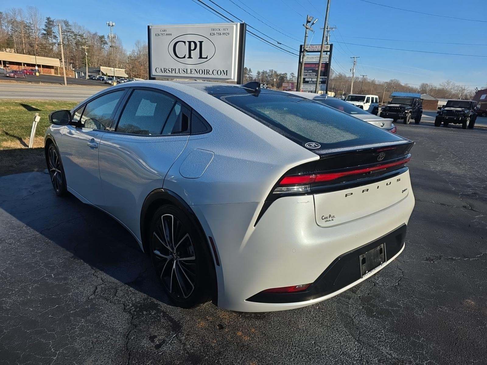 2023 Toyota Prius XLE FWD