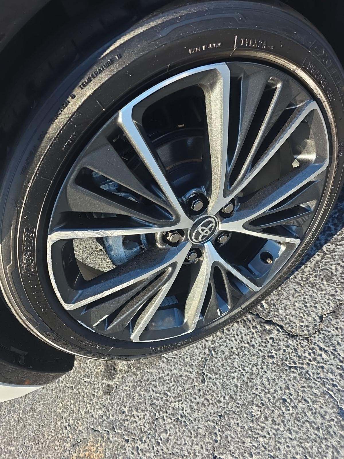 2023 Toyota Prius XLE FWD