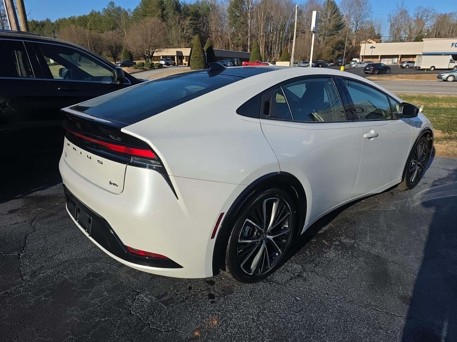 2023 Toyota Prius XLE FWD