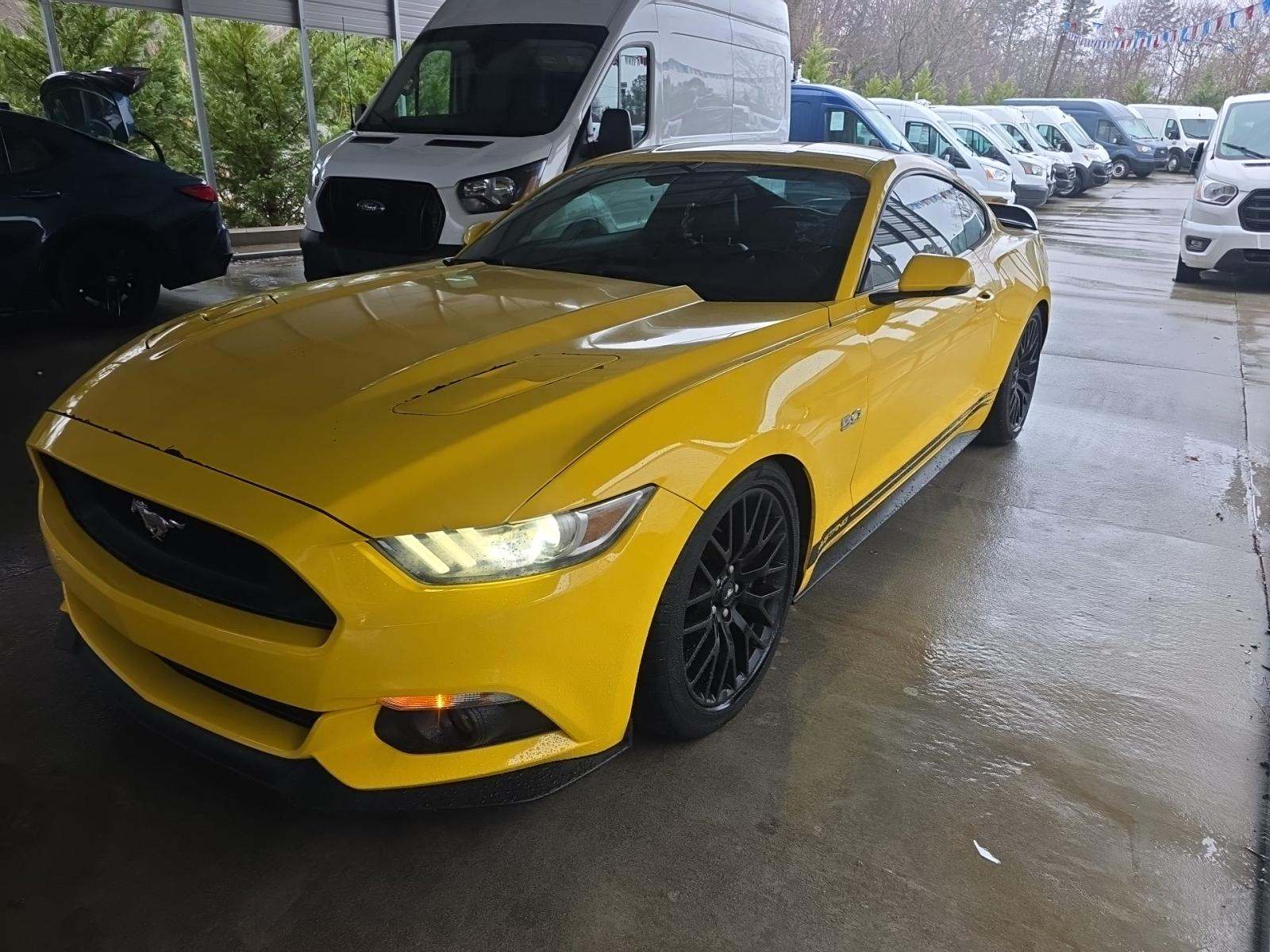 2015 Ford Mustang GT Premium RWD