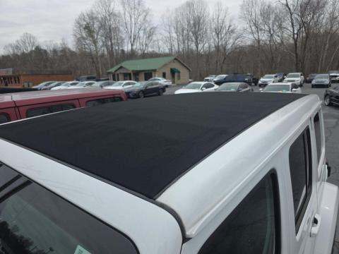 JEEP 4XE SAHARA HIGH ALTITUDE - 8