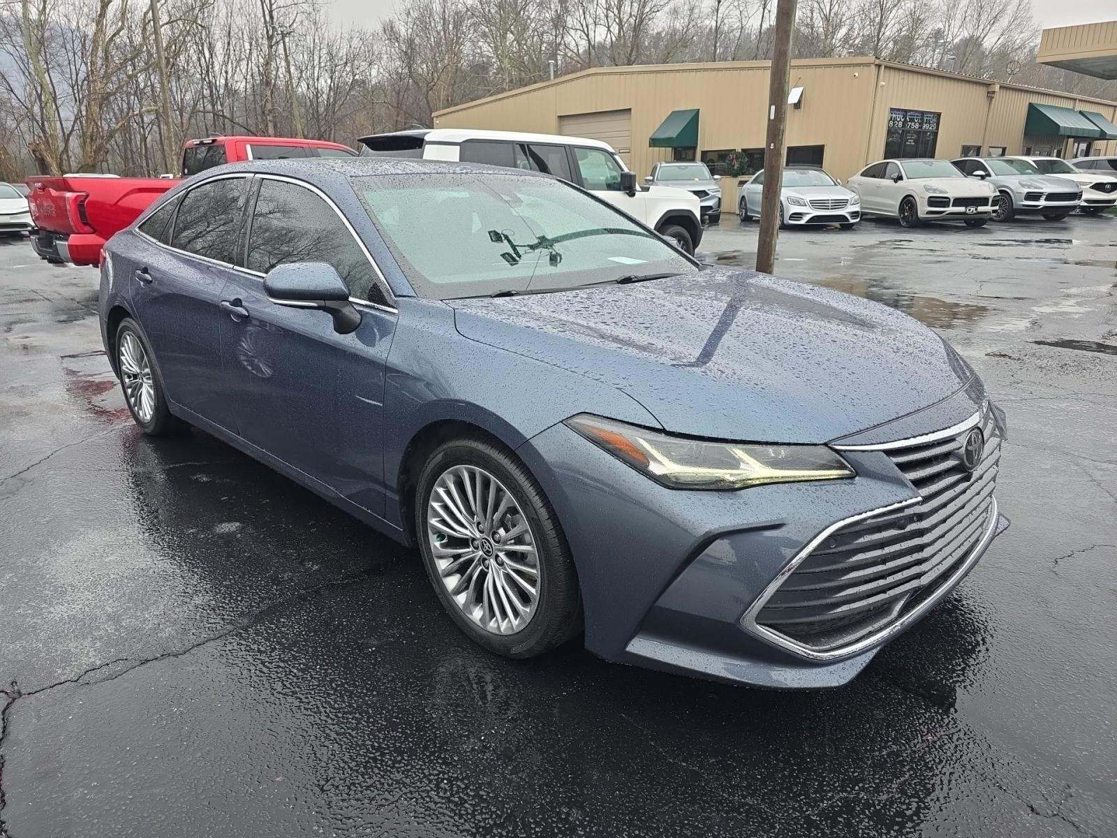 2022 Toyota Avalon Limited FWD