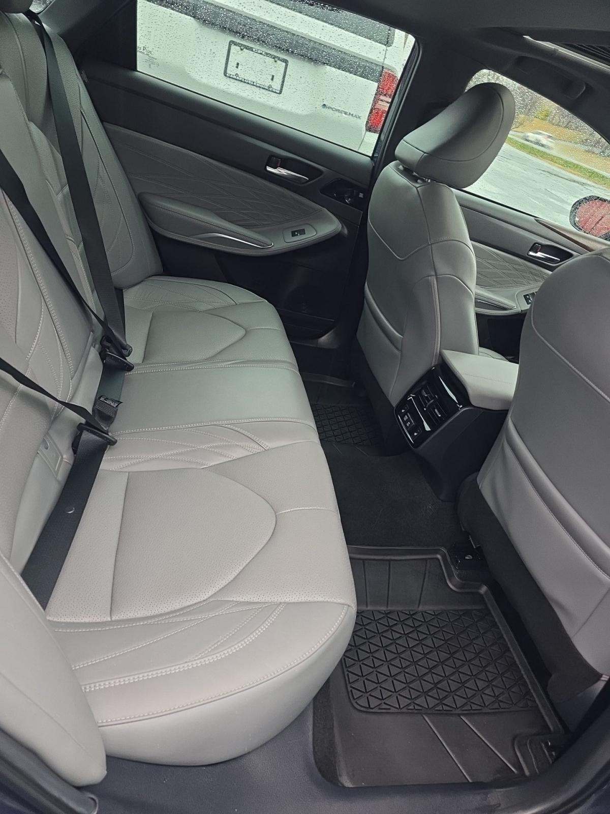 2022 Toyota Avalon Limited FWD