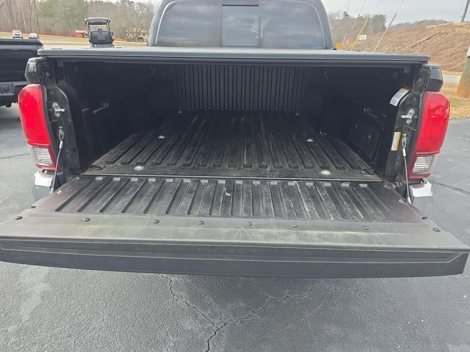 2021 Toyota Tacoma SR5 AWD