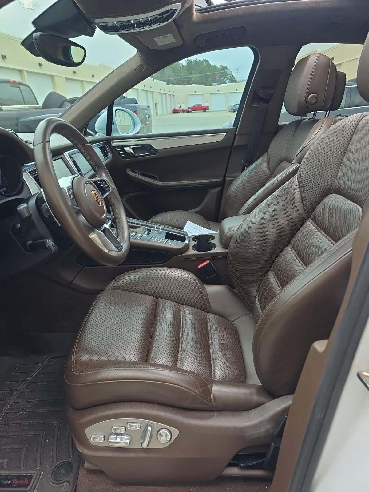 2016 Porsche Macan Turbo AWD