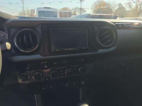 2017 Toyota Tacoma TRD Off-Road AWD