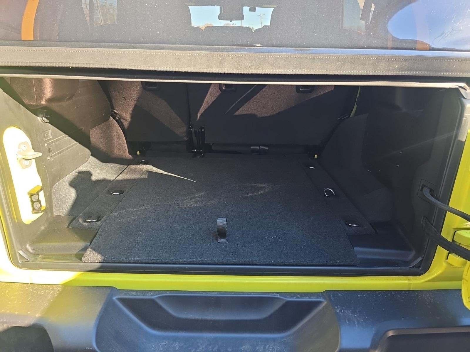 2024 Jeep Wrangler Sahara AWD