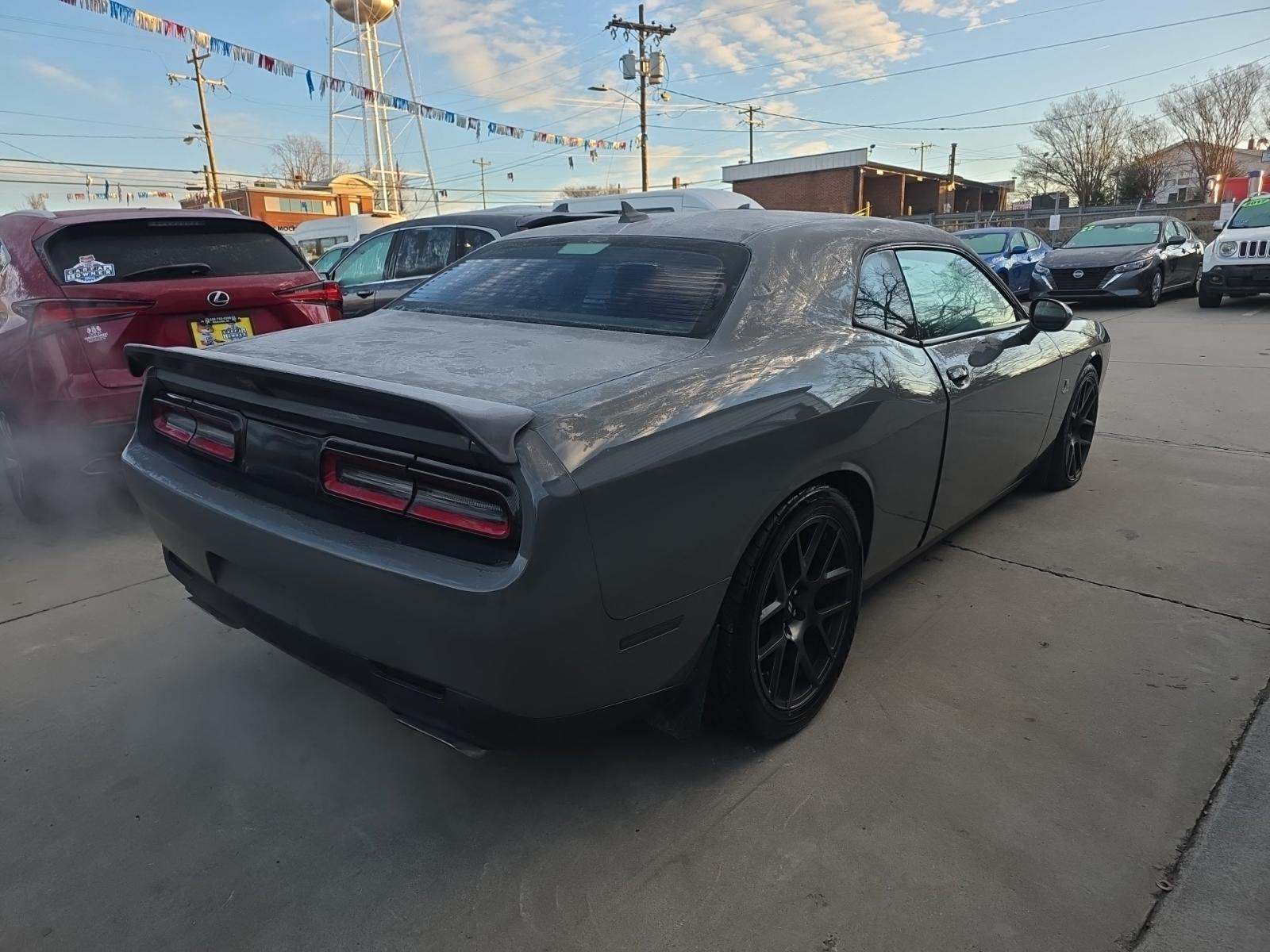 2017 Dodge Challenger R/T Scat Pack RWD