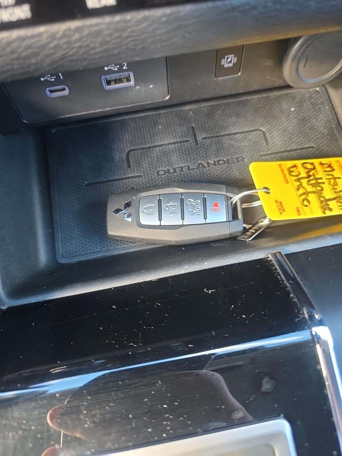 2024 Mitsubishi Outlander SE FWD