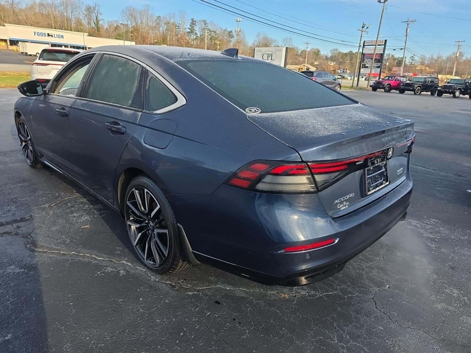 2025 Honda Accord Hybrid Touring FWD
