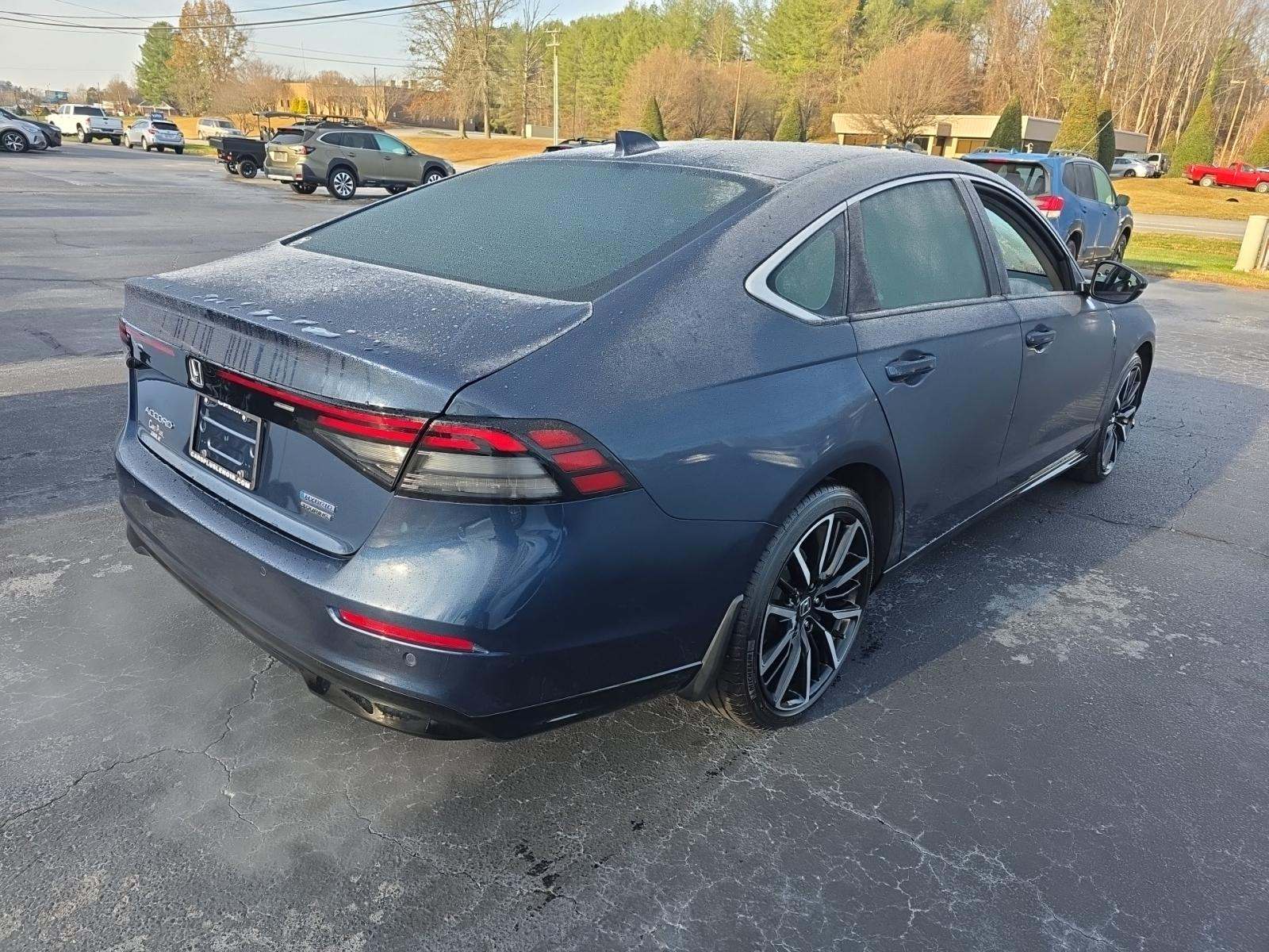 2025 Honda Accord Hybrid Touring FWD