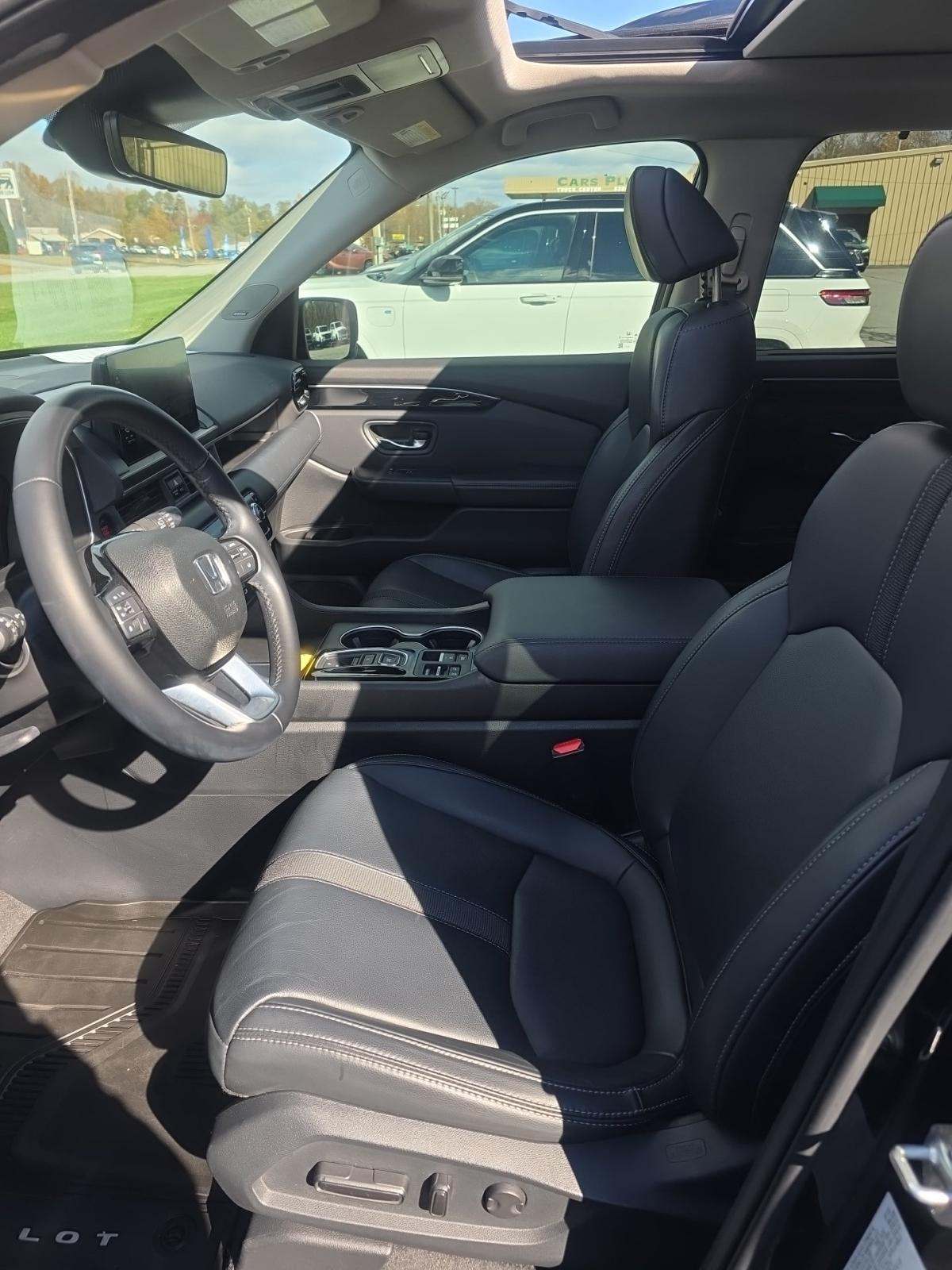 2023 Honda Pilot Touring AWD
