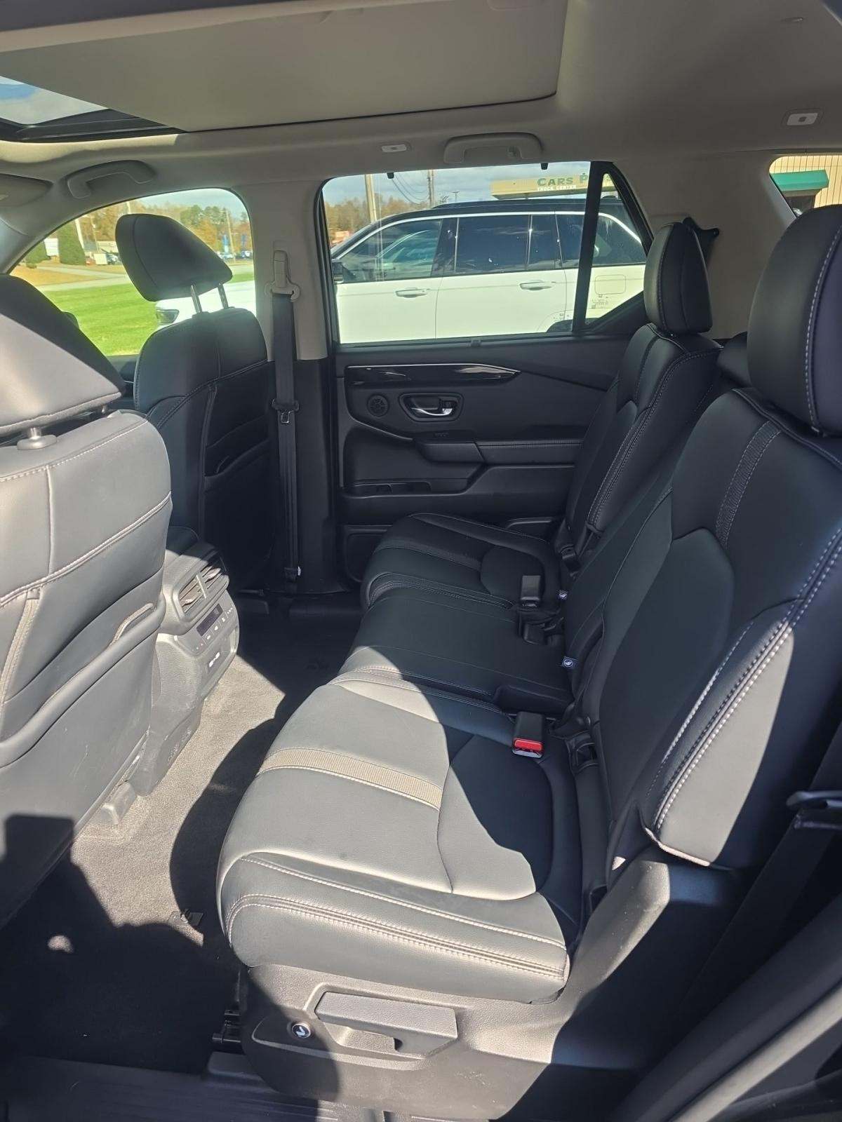 2023 Honda Pilot Touring AWD