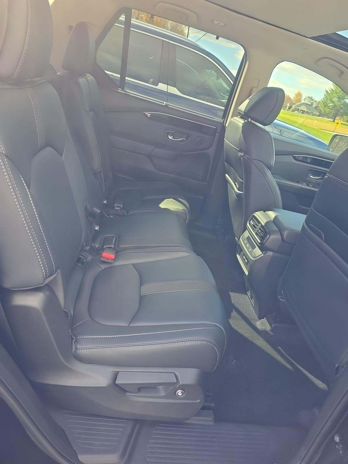 2023 Honda Pilot Touring AWD