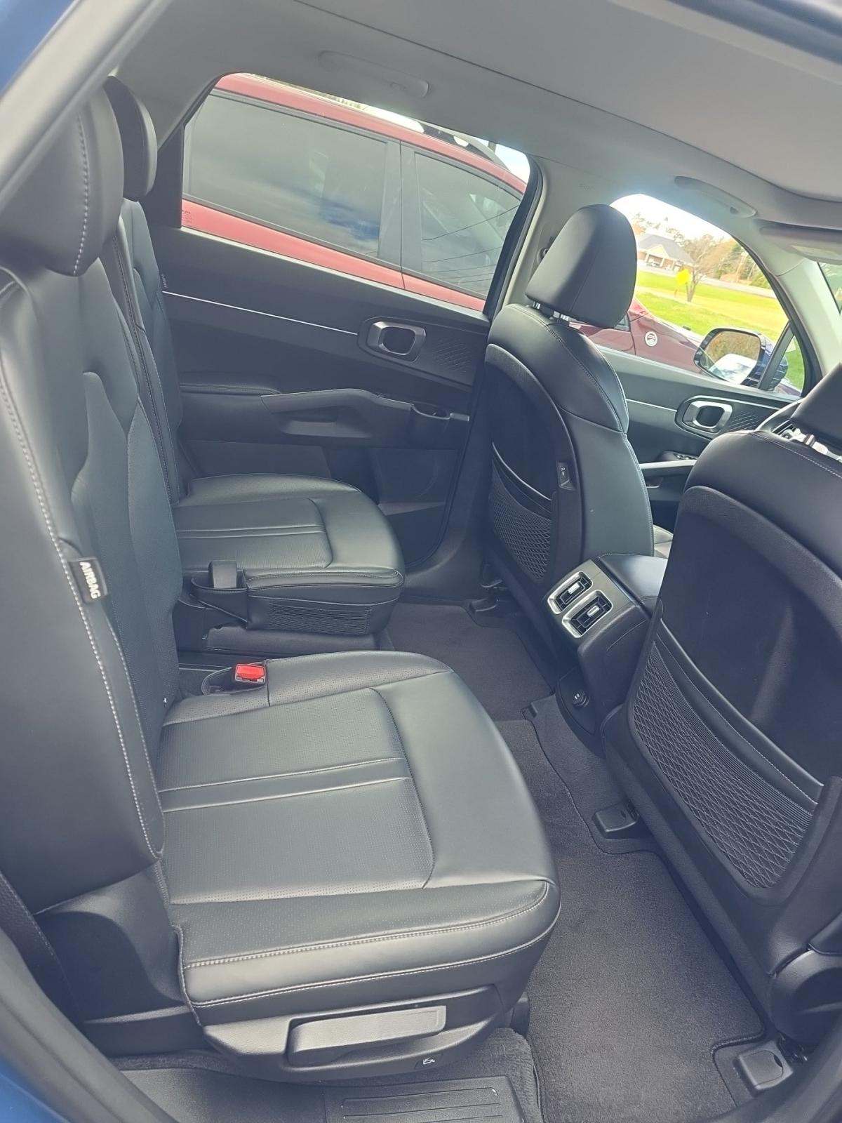 2024 Kia Sorento EX FWD