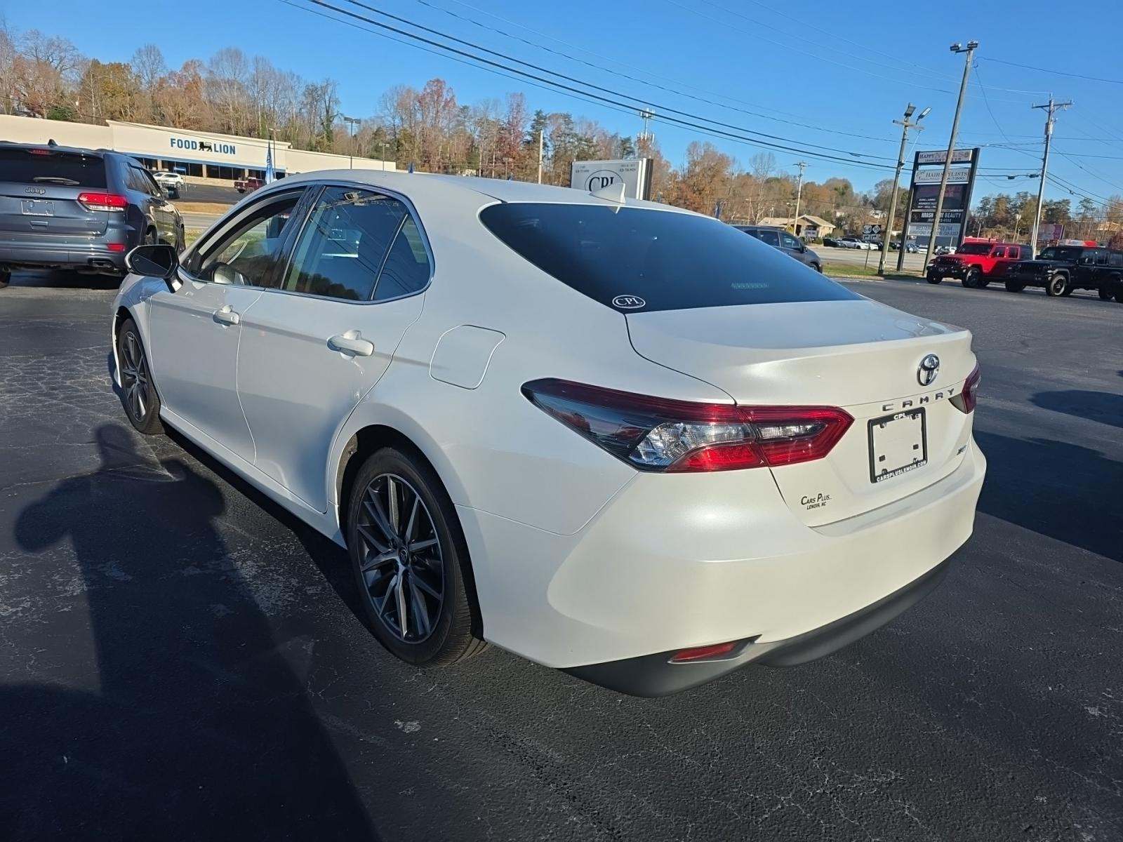 2024 Toyota Camry XLE FWD
