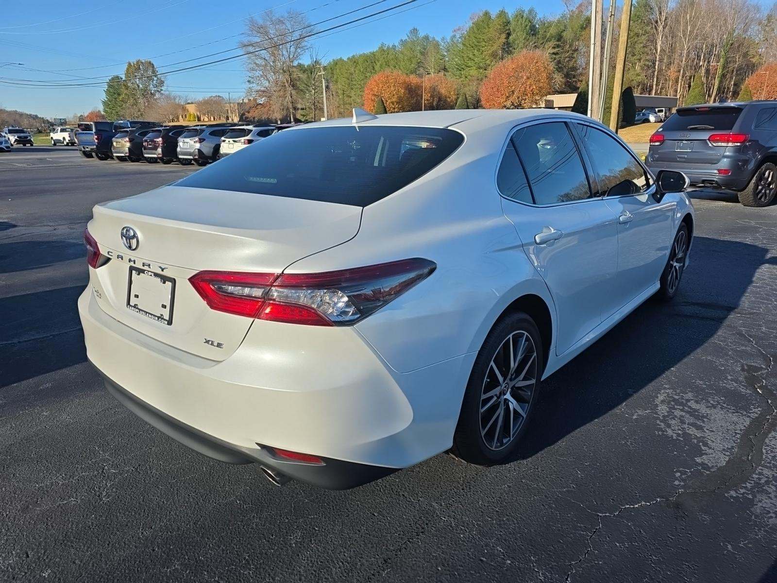 2024 Toyota Camry XLE FWD