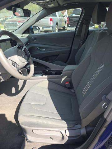 HYUNDAI SEL CONVENIENCE - 6