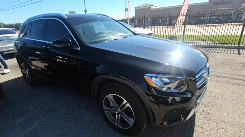 2017 Mercedes-Benz GLC 300 4MATIC