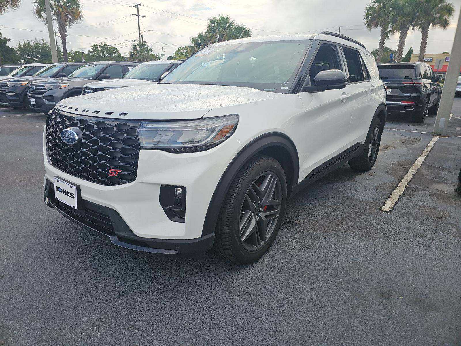 2025 Ford Explorer ST RWD
