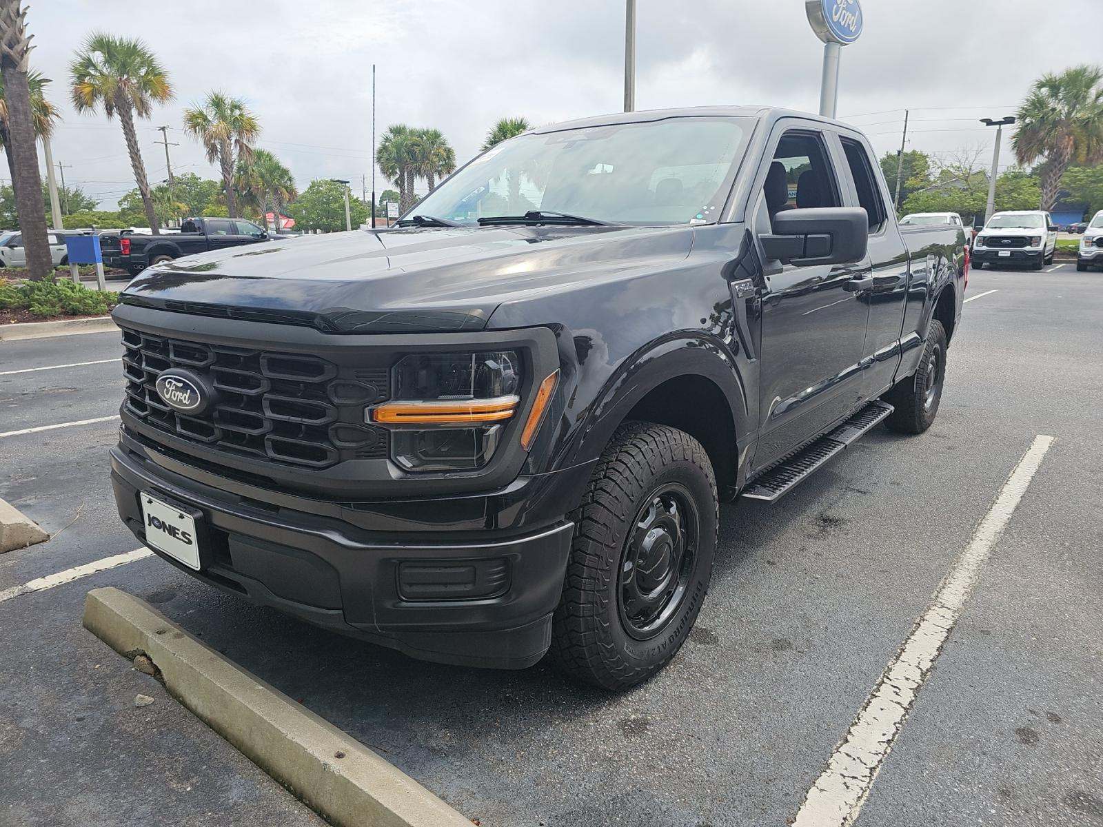 2024 Ford F-150 XL AWD