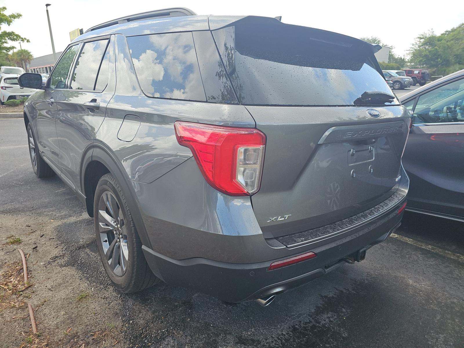 FORD EXPLORER - 2