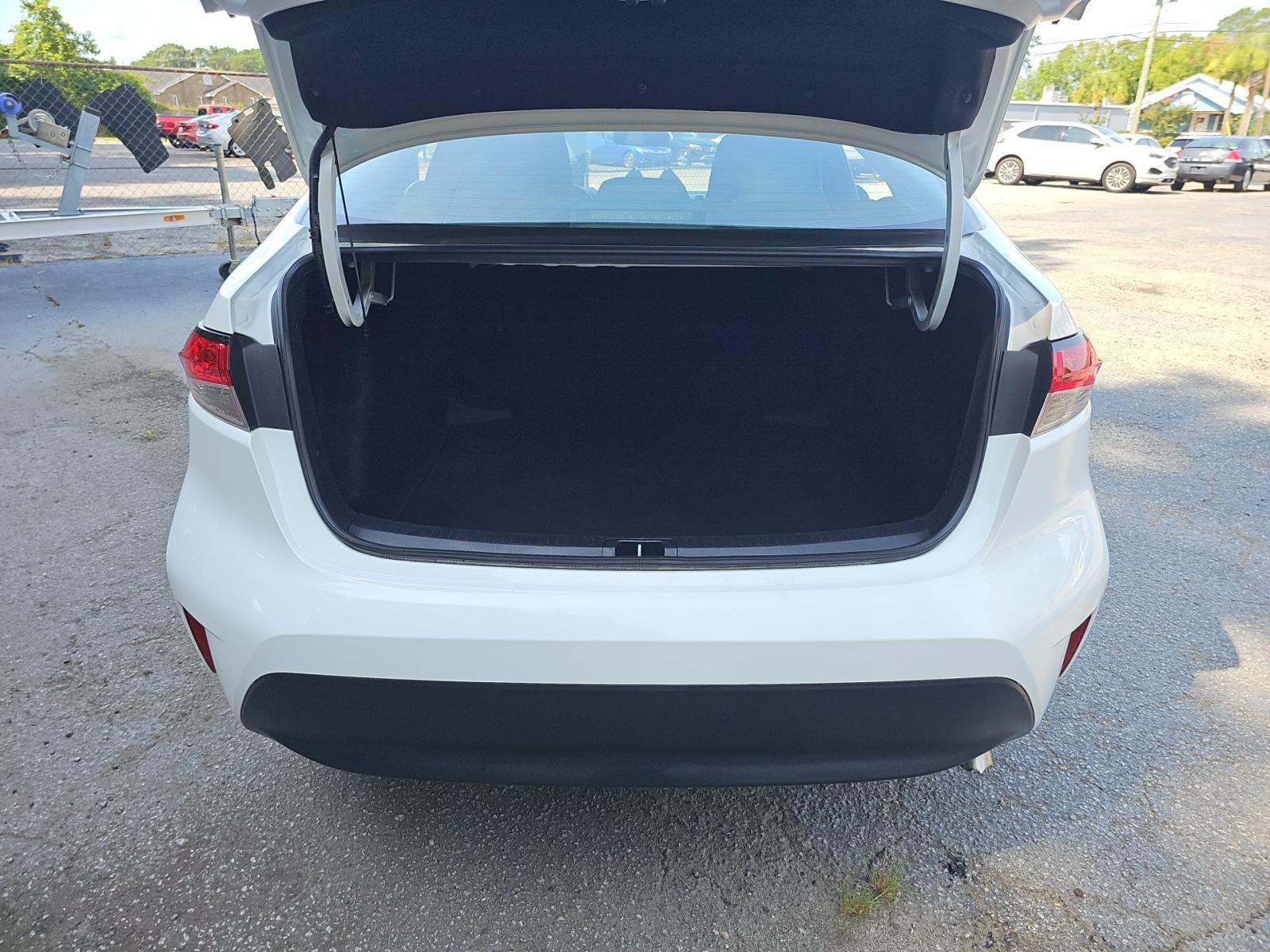 2023 Toyota Corolla LE FWD