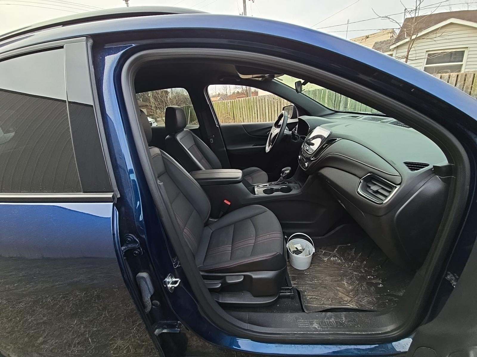 2023 Chevrolet Equinox RS AWD