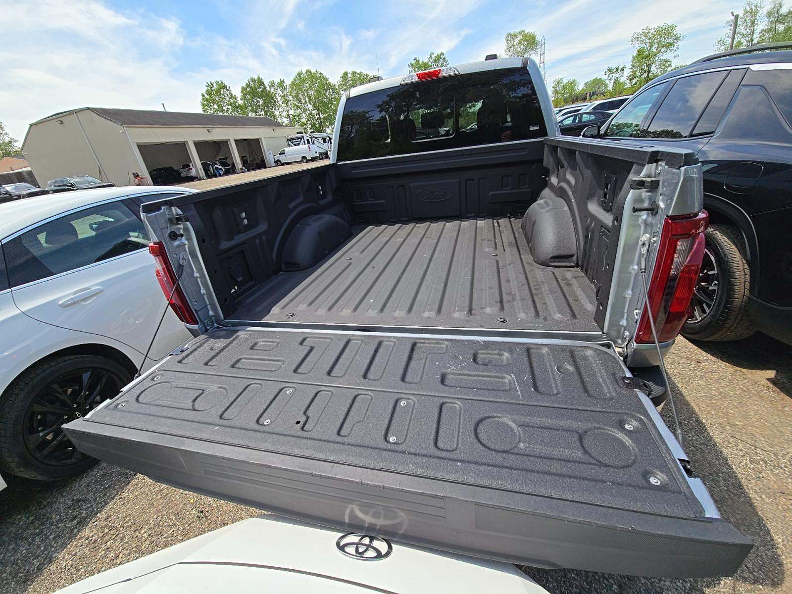 2025 Ford F-150 XLT AWD