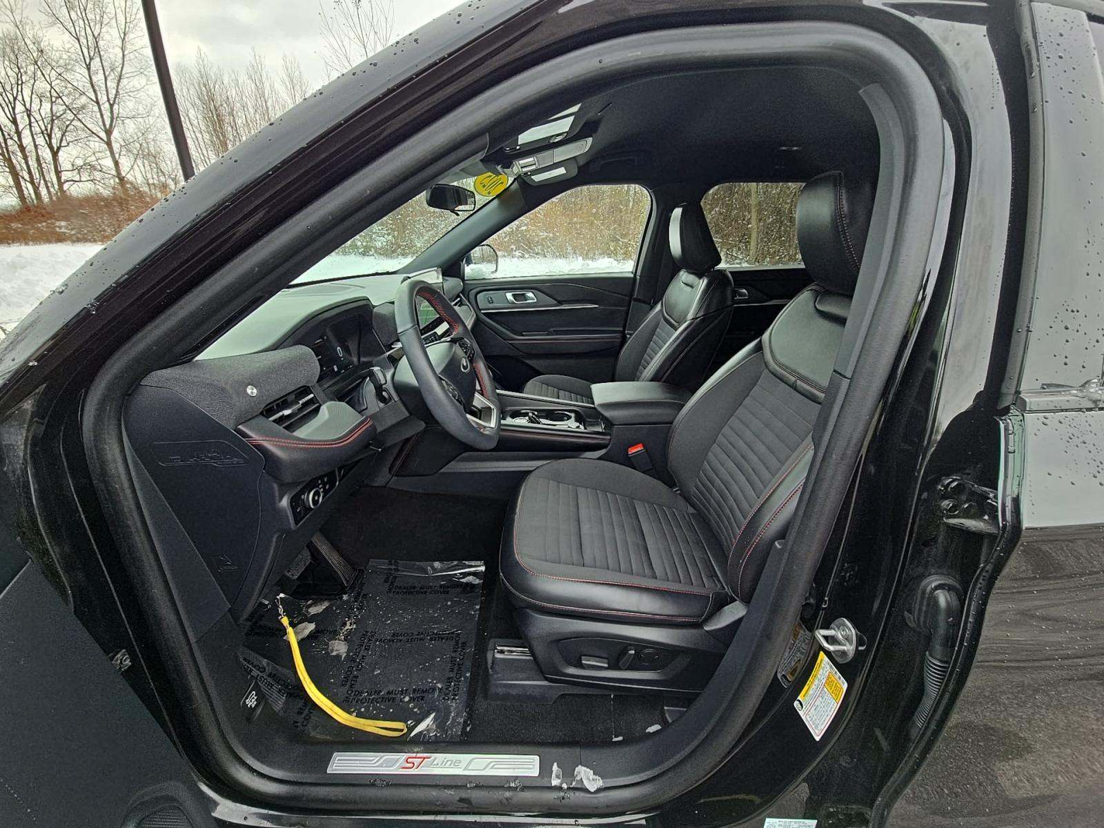 2025 Ford Explorer ST-Line AWD