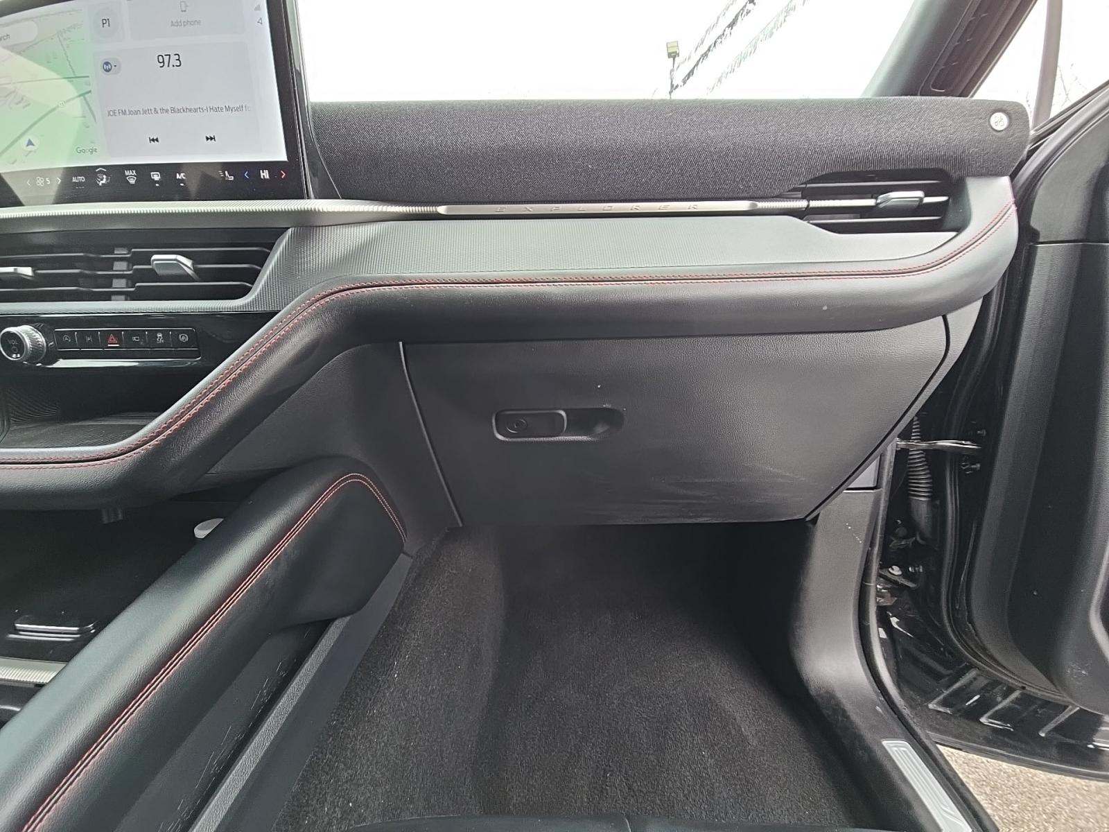 2025 Ford Explorer ST-Line AWD