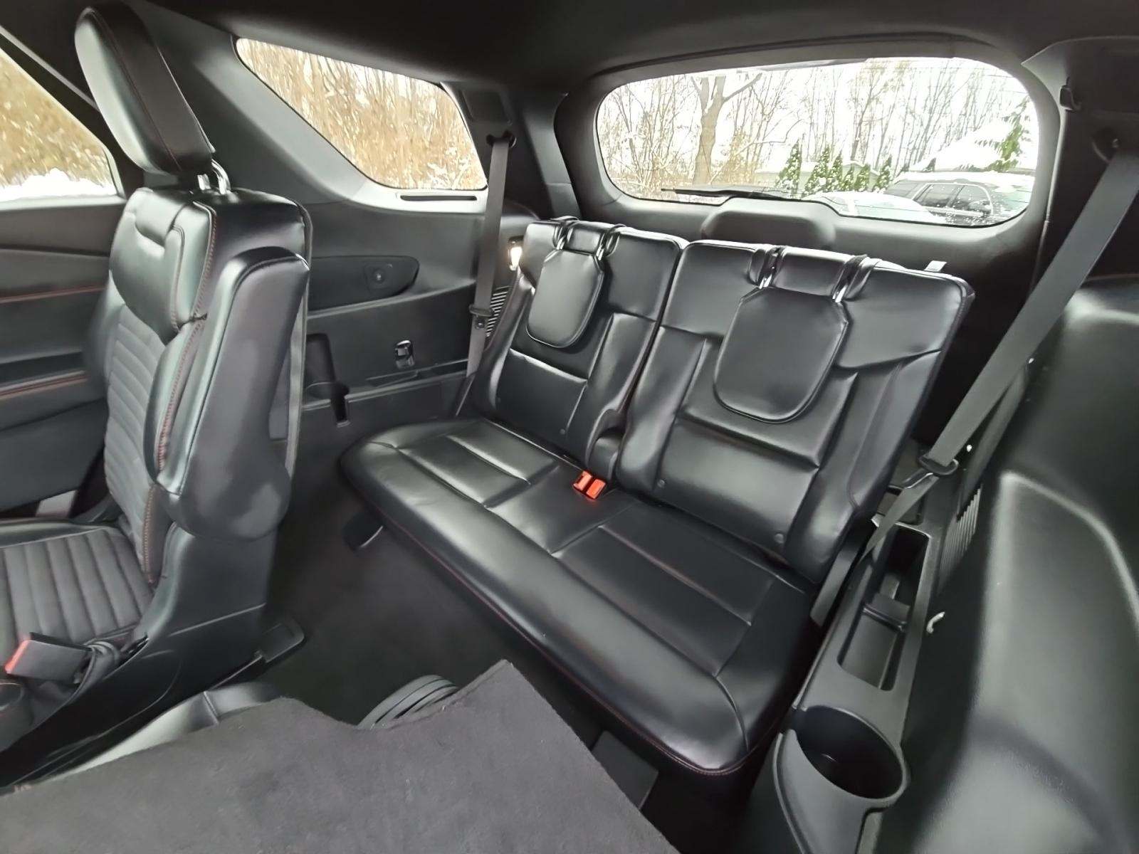 2025 Ford Explorer ST-Line AWD