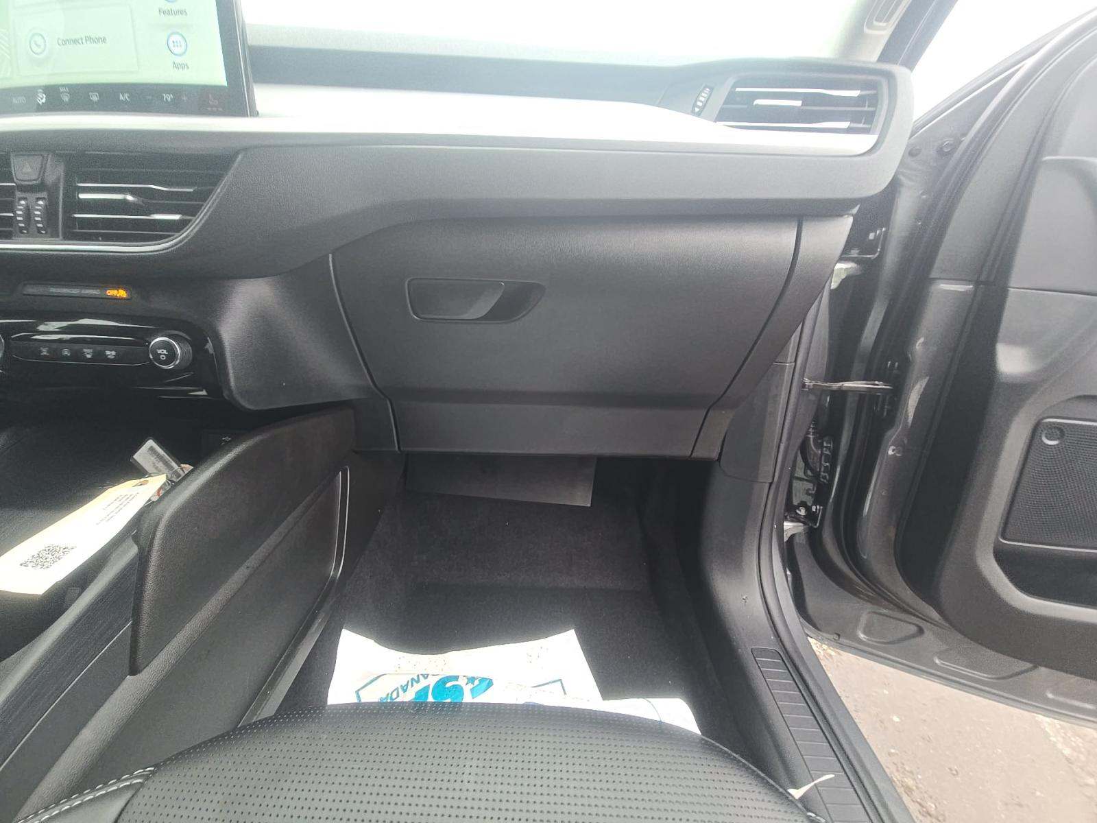 2025 Ford Escape Platinum AWD