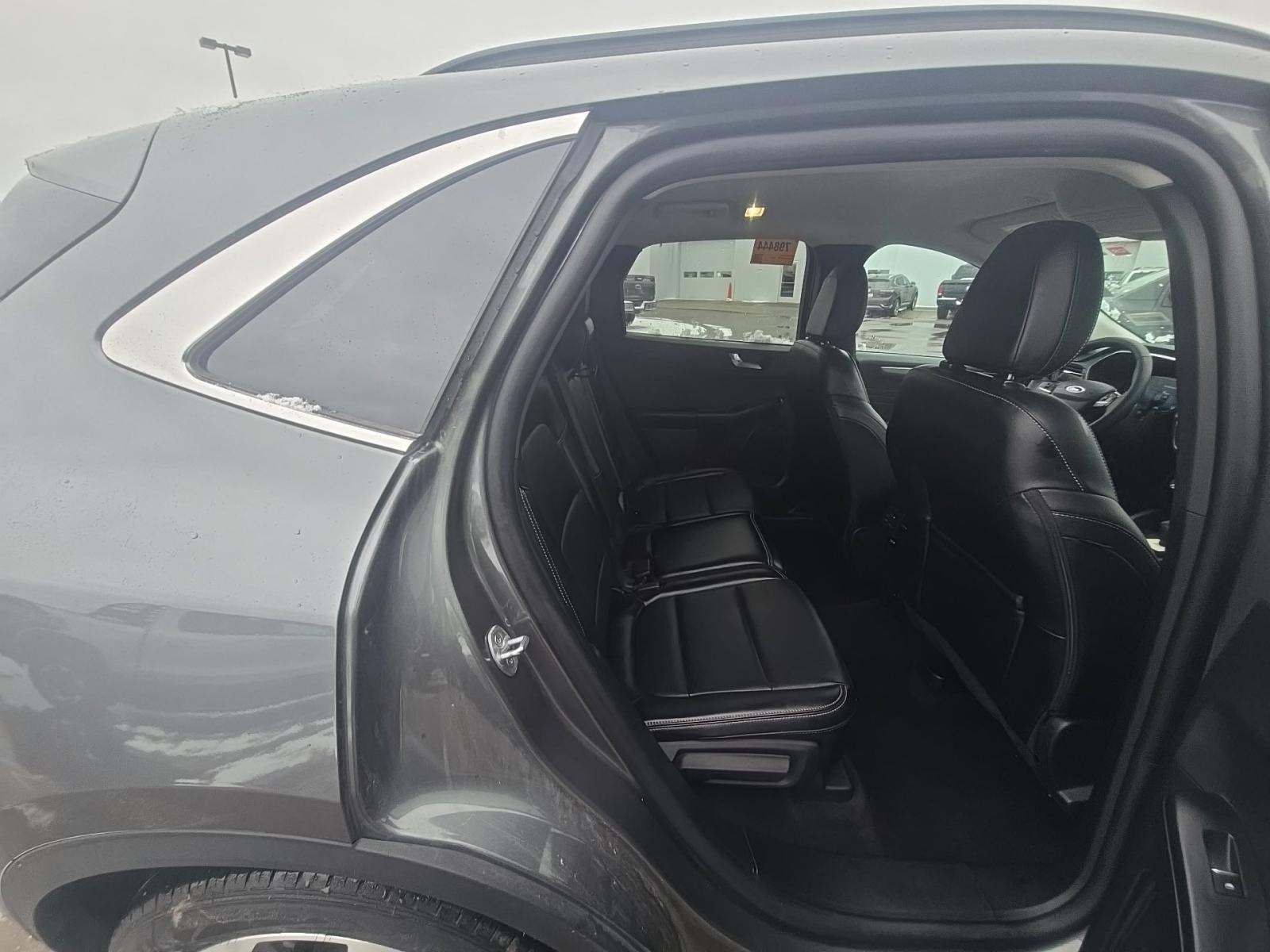 2025 Ford Escape Platinum AWD