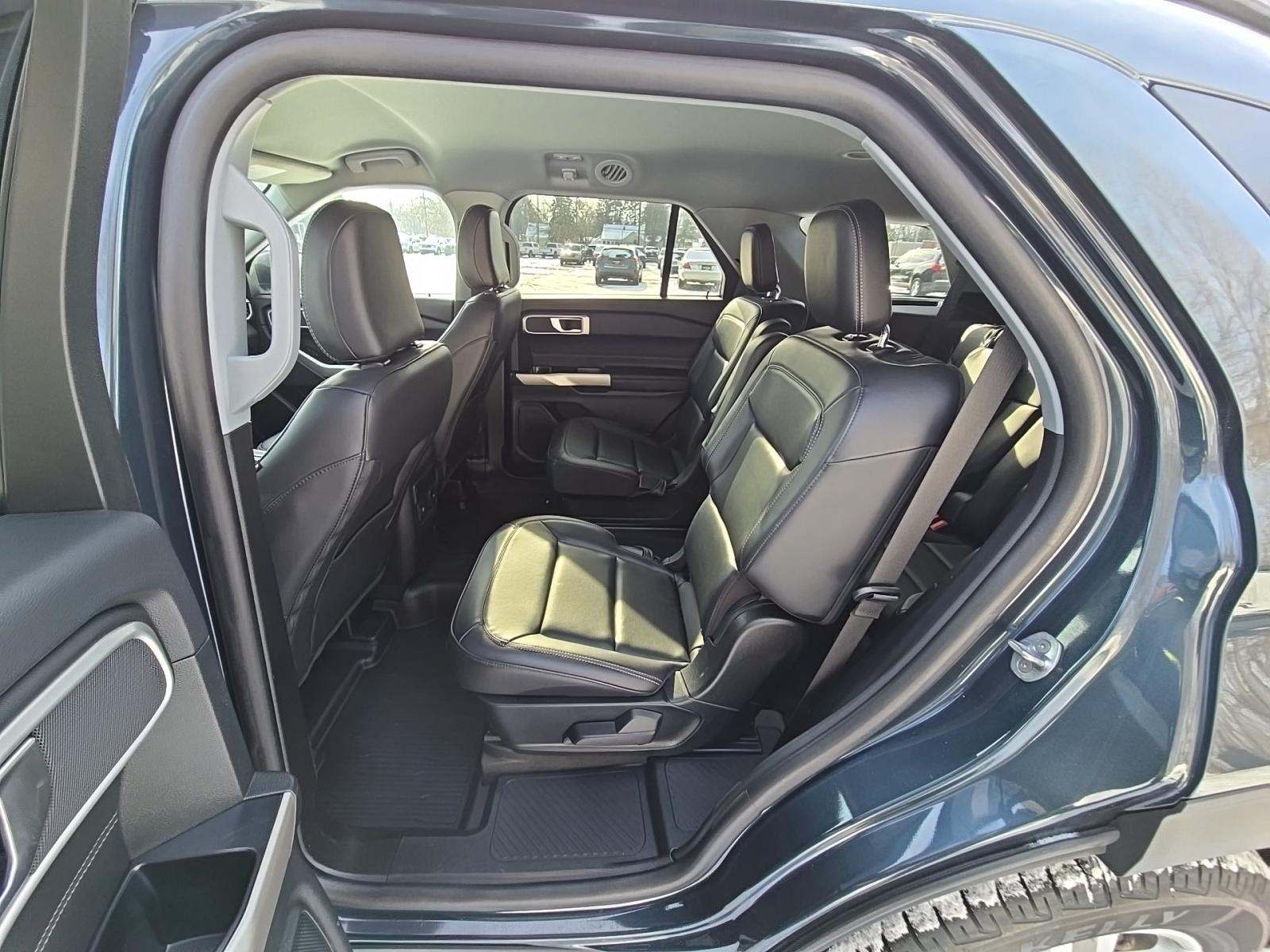 2023 Ford Explorer XLT AWD