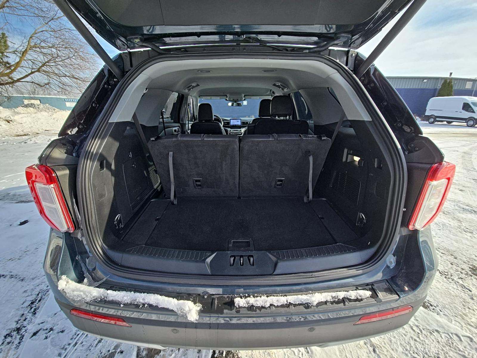 2023 Ford Explorer XLT AWD